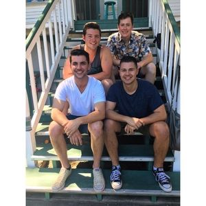 Meet your Posher, Abe